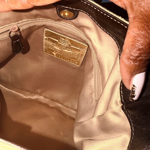 Coach Madison Beige Op Art “C” - Picture 6 of 13